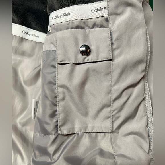 Light Gray Calvin Klein Coat. Women's small. Great condition. Warm. - Picture 6 of 7